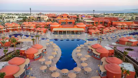Overview van het hotel Pickalbatros Laguna Club Resort