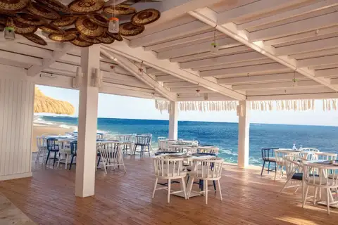 Strandtent van Sunrise Remal Beach