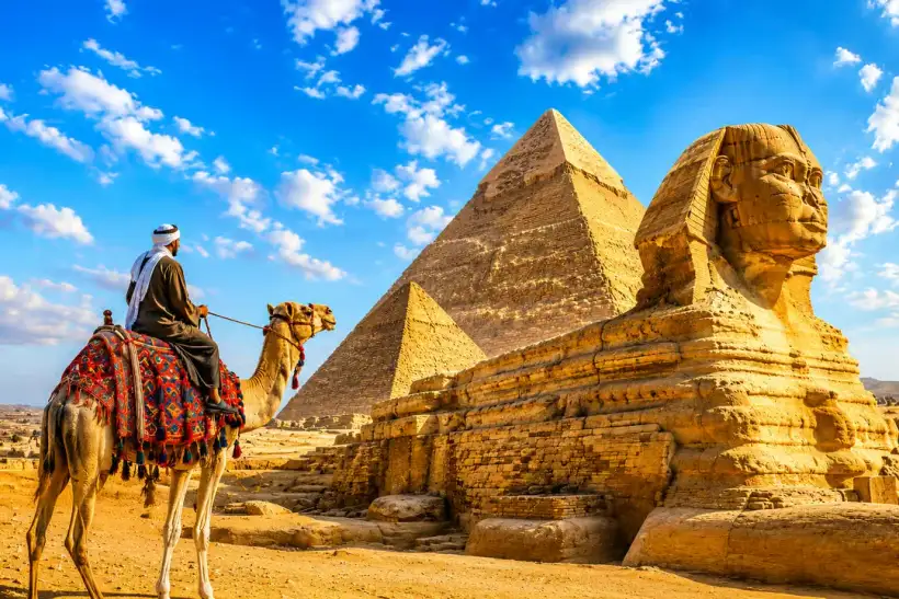 Caïro en de piramides van Gizeh bij Sharm el Sheikh