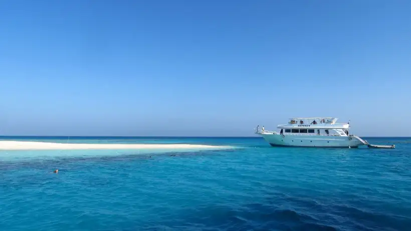 Ras Mohammed over land bij Sharm el Sheikh